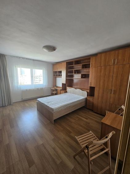 Garsonieră decomandată în Exterior Vest