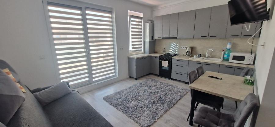 Apartament cu 2 camere decomandat în Exterior Vest