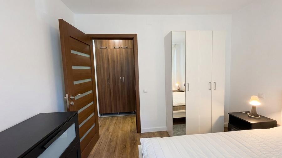 Apartament cu 2 camere semidecomandat, mobilat în Titulescu