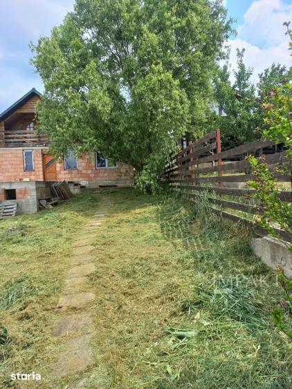Casă cu 3 camere cu Teren 594 Mp în Apahida