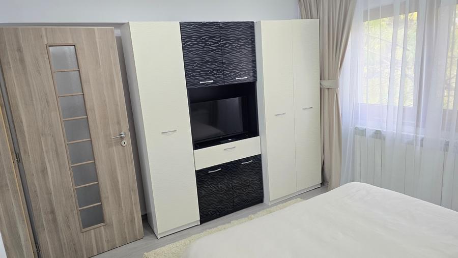 Apartament cu 2 camere decomandat în 22 Decembrie