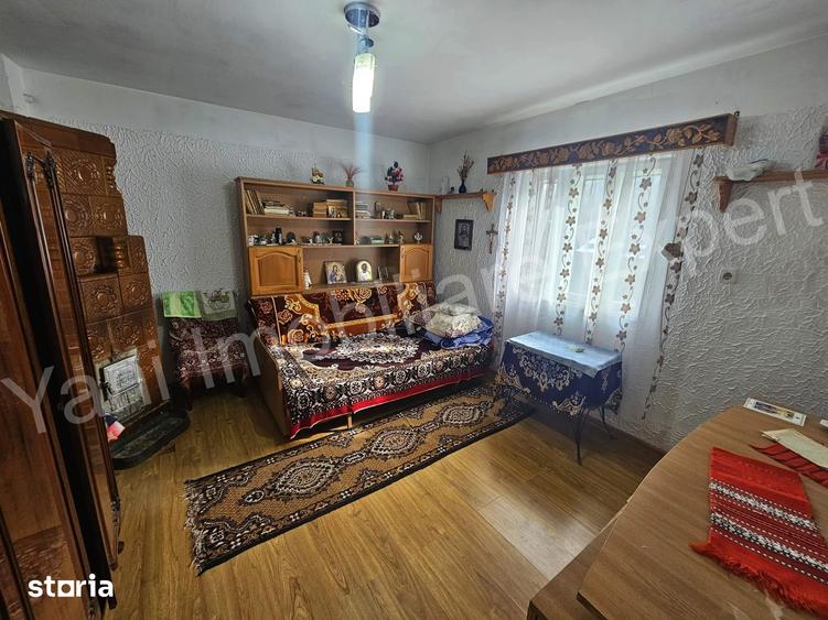 Casă cu 3 camere cu Teren 1378 Mp în Corbeni