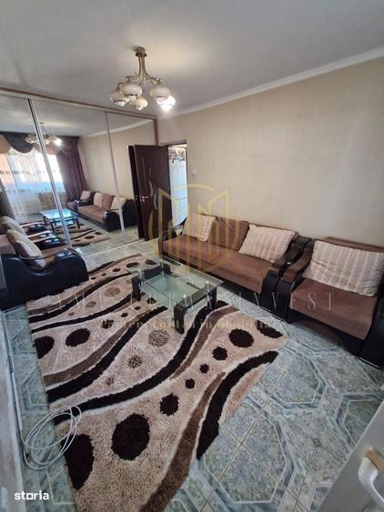Apartament cu 3 camere decomandat în Alexandru Obregia