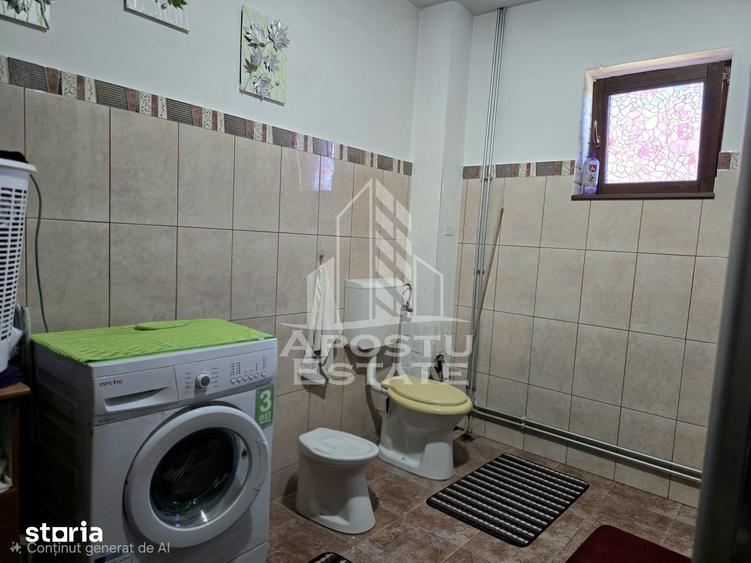 Casă cu 5 camere cu Teren 1016 Mp în Central