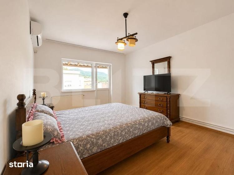 Apartament cu 4 camere semidecomandat în Ultracentral