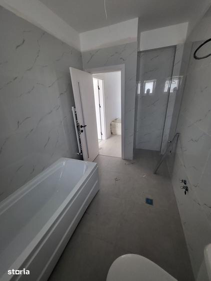 Casă cu 3 camere cu Teren 250 Mp în Central