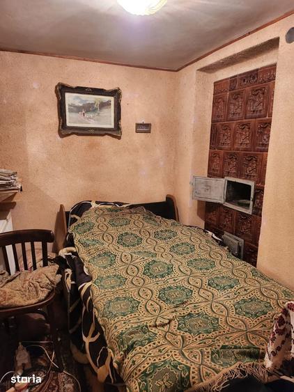 Casă cu 3 camere cu Teren 100 Mp în CFR
