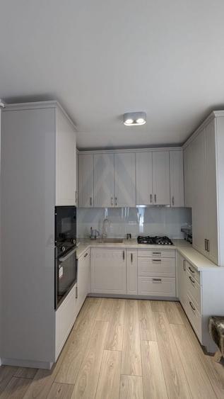 Apartament cu 3 camere decomandat, mobilat în Șelimbăr