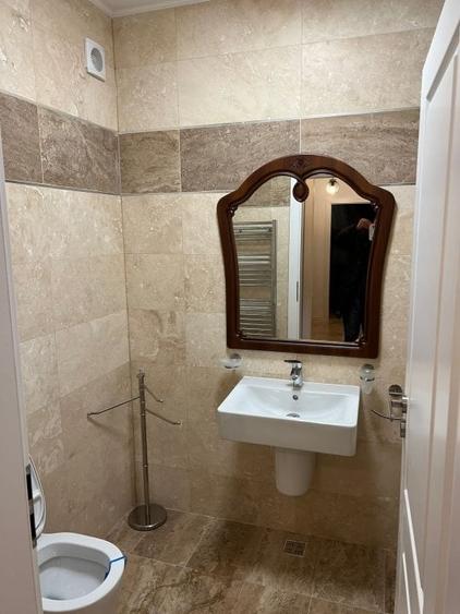 Apartament cu 2 camere semidecomandat, mobilat în Ultracentral