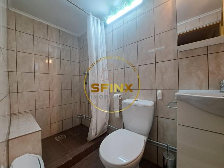 Casă individuală cu 7 camere cu Teren 1955 Mp în Gura Siriului