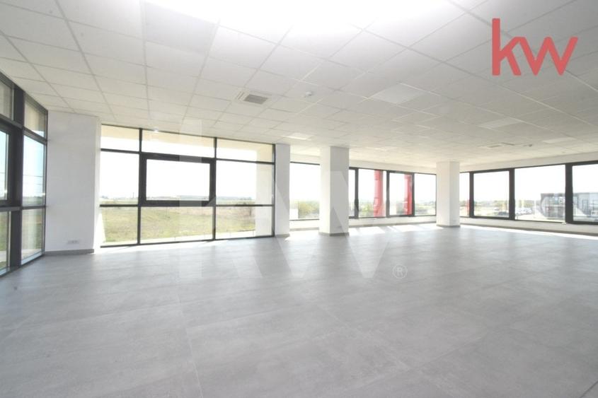 Spațiu industrial, de 578 mp, în Aeroport