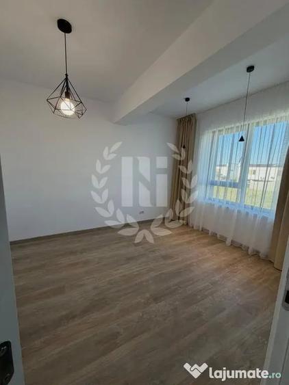 Casă cu 4 camere cu Teren 273 Mp în Balotești