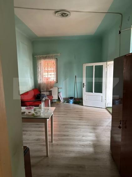 Casă individuală cu 2 camere cu Canalizare în Central