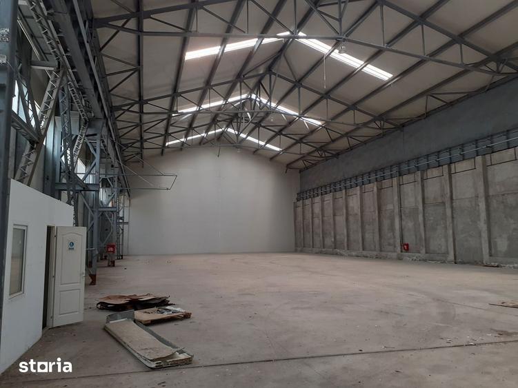 Spațiu comercial, de 1,850 mp, în Titan