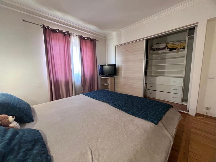 Apartament cu 2 camere decomandat în Decebal