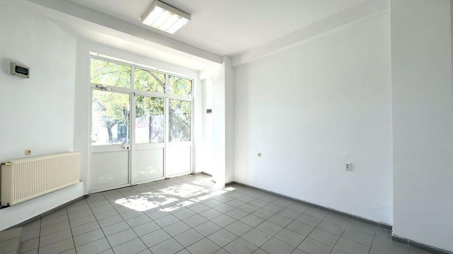 Spațiu comercial, de 25 mp, în Ultracentral