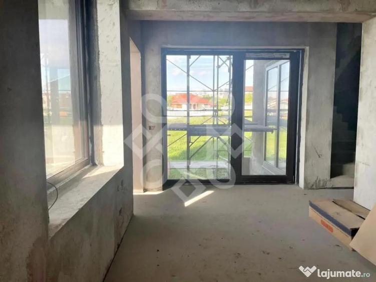Casă cu 7 camere cu Teren 1146 Mp în Dealuri Oradea