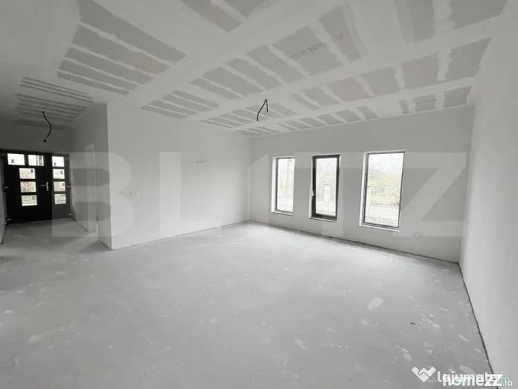 Casă cu 3 camere cu Teren 450 Mp în Lazuri