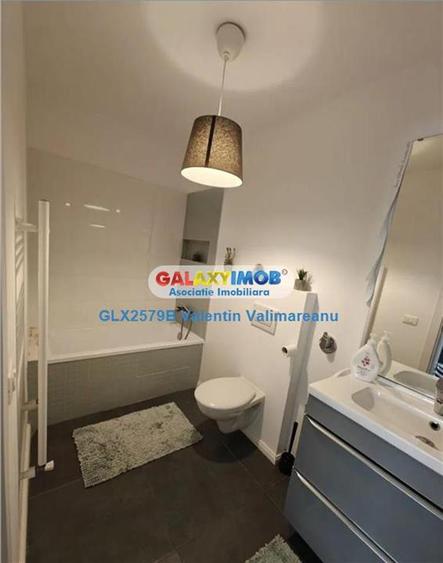 Casă cu 4 camere cu Teren 187 Mp în 1 Decembrie
