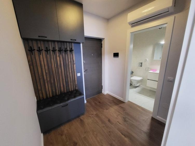 Apartament cu 2 camere decomandat în