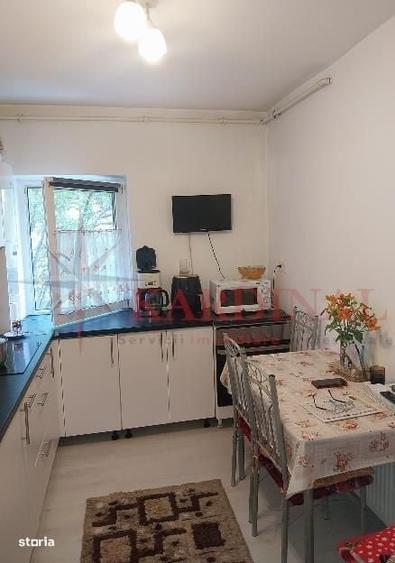 Apartament cu 2 camere decomandat în Răcădău