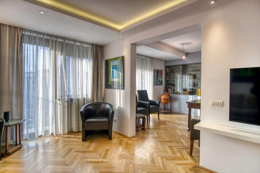 Apartament cu 4 camere semidecomandat, mobilat în Universitate