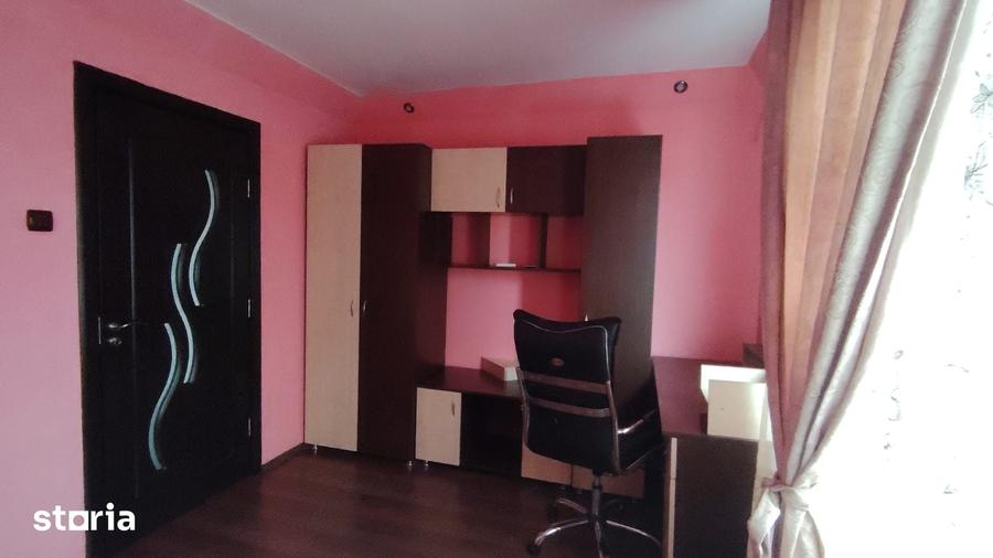 Apartament cu 2 camere semidecomandat în Calea București