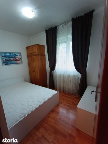 De vanzare apartament 3 camere metrou Gorjului, c/f 2 - 3