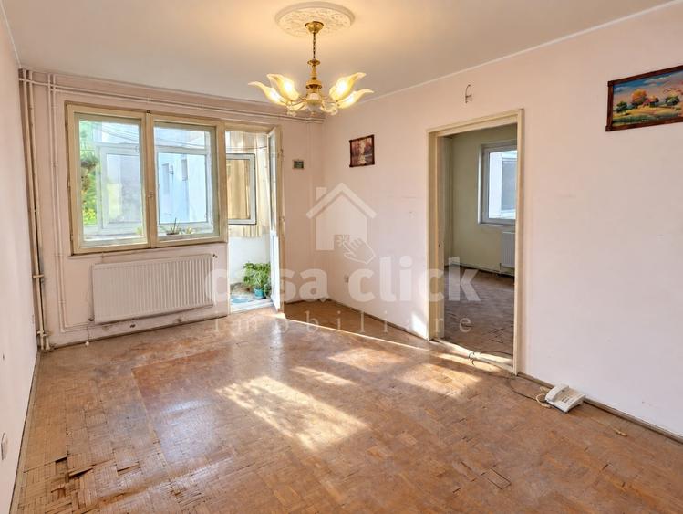 Apartament cu 2 camere circular în Micro 17