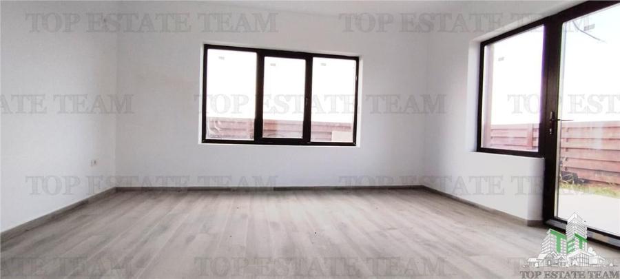 Duplex cu 3 camere cu Teren 300 Mp în Odăi
