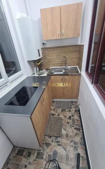 Casă individuală cu 3 camere decomandat cu Canalizare în Străulești