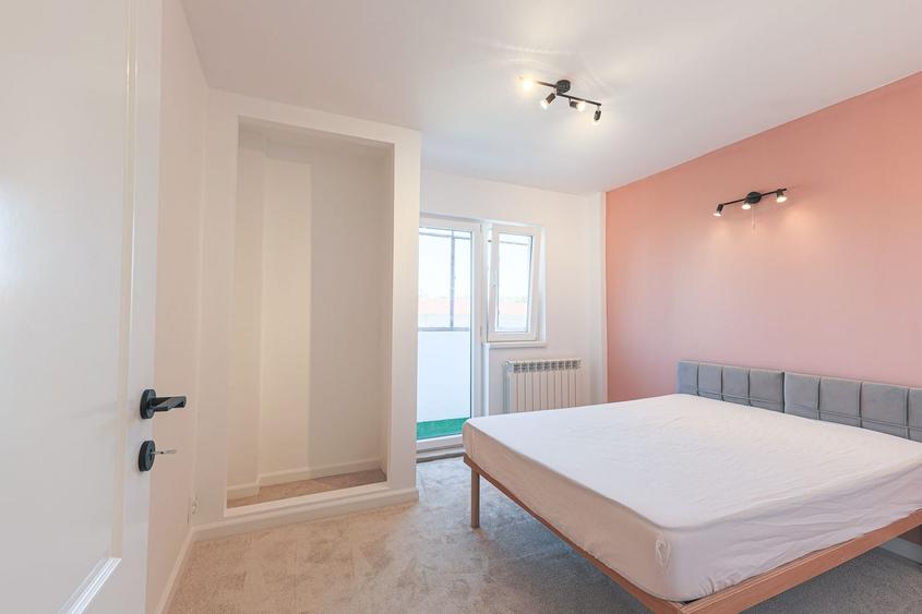 Apartament cu 2 camere semidecomandat, mobilat în Central