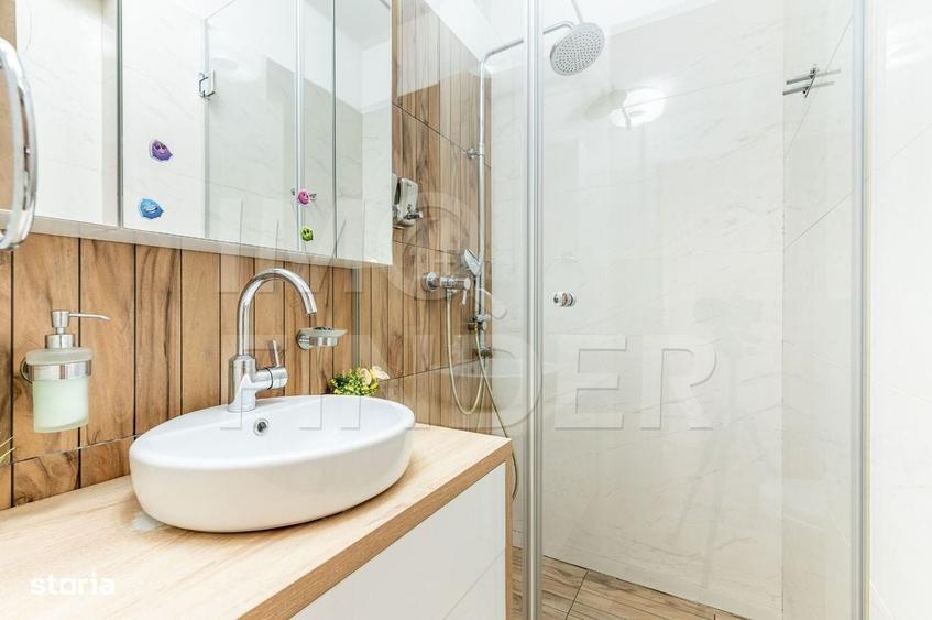 Apartament cu 4 camere în Plopilor