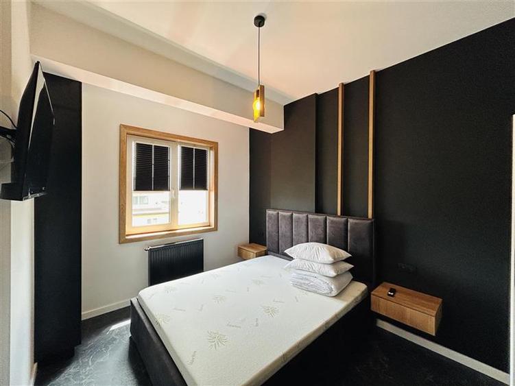 Apartament cu 3 camere nedecomandat în Hipodrom 4