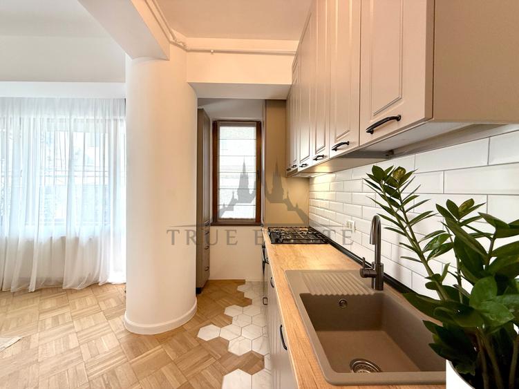 Apartament cu 3 camere decomandat în Kiseleff