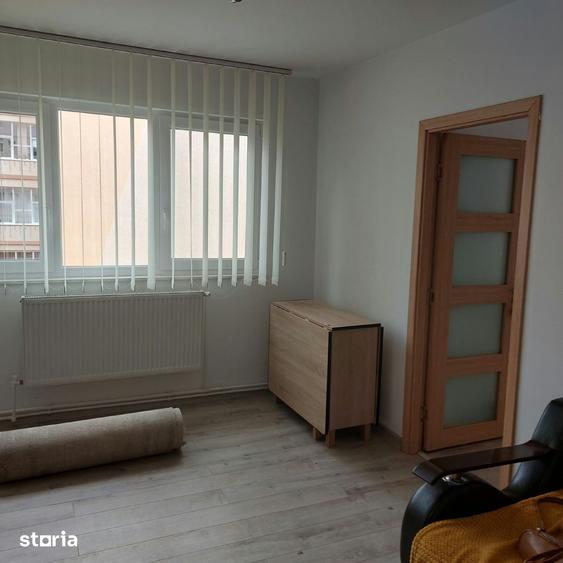 Apartament cu 2 camere nedecomandat în George Enescu