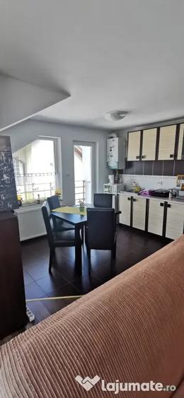 Apartament cu 3 camere decomandat în Unirea
