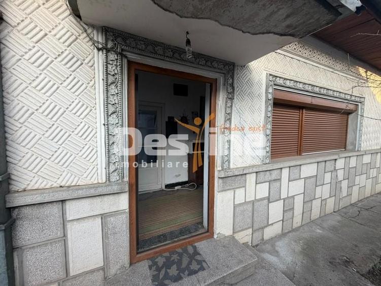 Casă individuală cu 3 camere cu Canalizare în Giulești