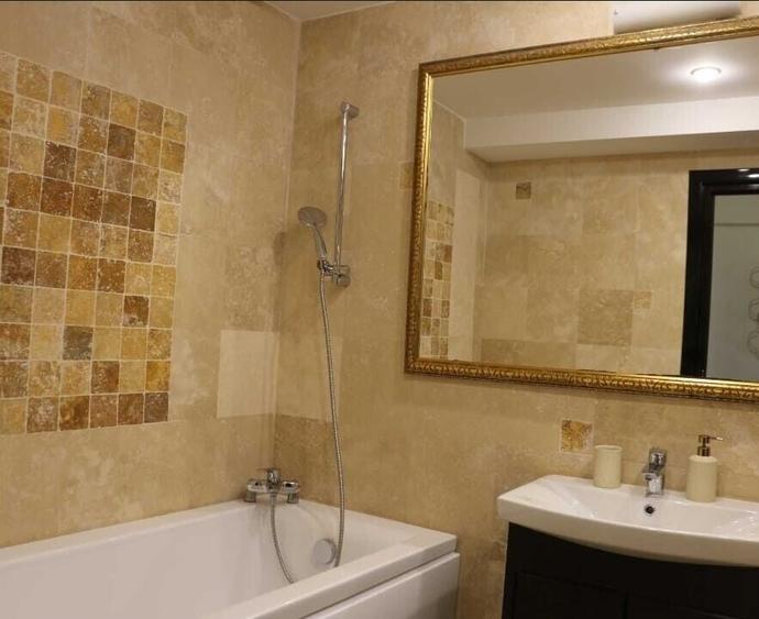 Apartament cu 3 camere decomandat, mobilat în Copou