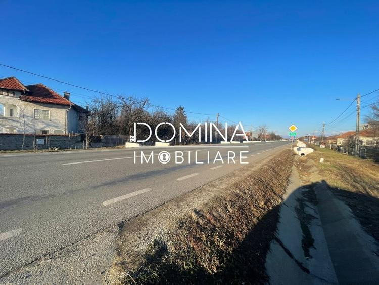 Casă individuală cu 7 camere cu Canalizare în Drăguțești