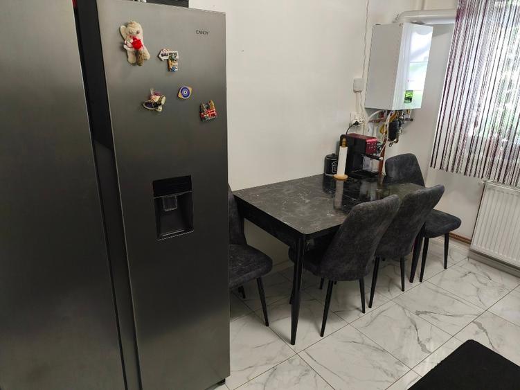 Apartament cu 3 camere decomandat în Alexandru Obregia