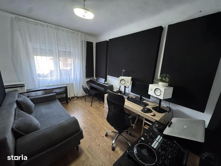 Apartament cu 3 camere decomandat în Central