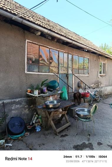Casă cu 4 camere în Hotar
