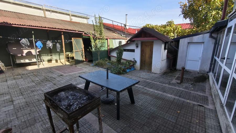 Casă cu 3 camere cu Teren 290 Mp în Central