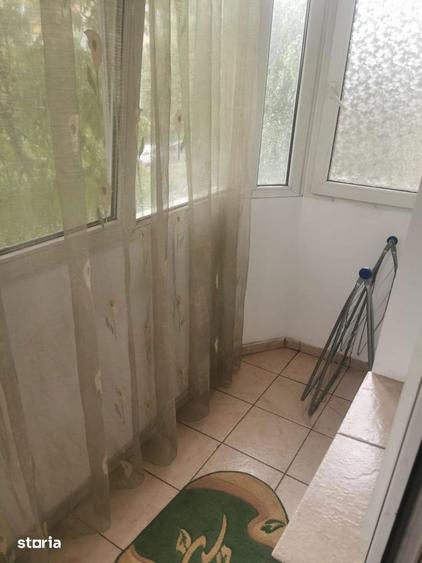 Apartament cu 3 camere decomandat, mobilat în Rahova