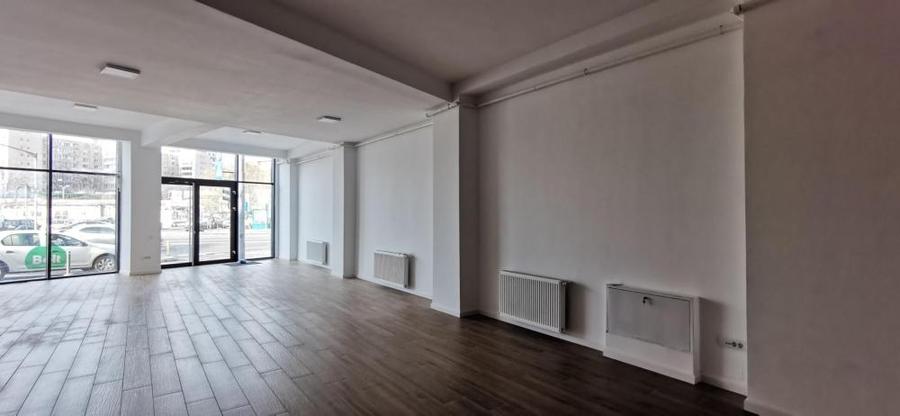 Spațiu comercial, de 360 mp, în P-ța Victoriei