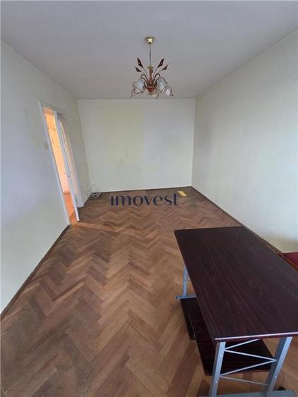 Apartament cu 3 camere decomandat în Cloșca
