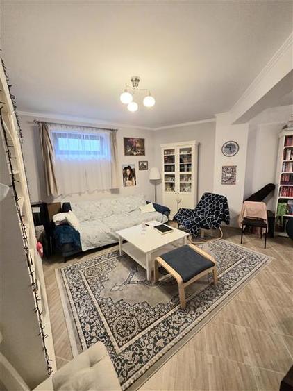 Apartament cu 3 camere decomandat în Primo