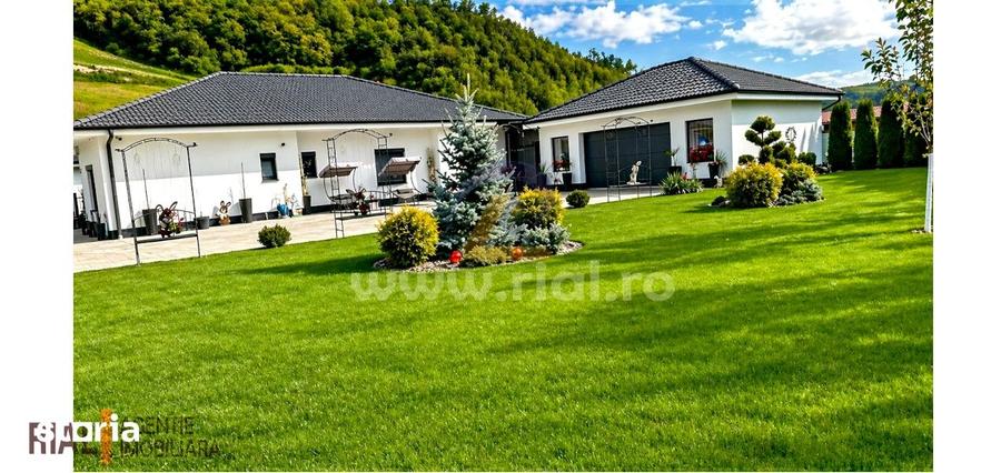 Casă cu 4 camere cu Teren 1141 Mp în Central