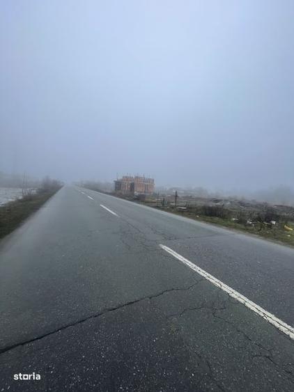 Teren de 8500 mp, în Centura